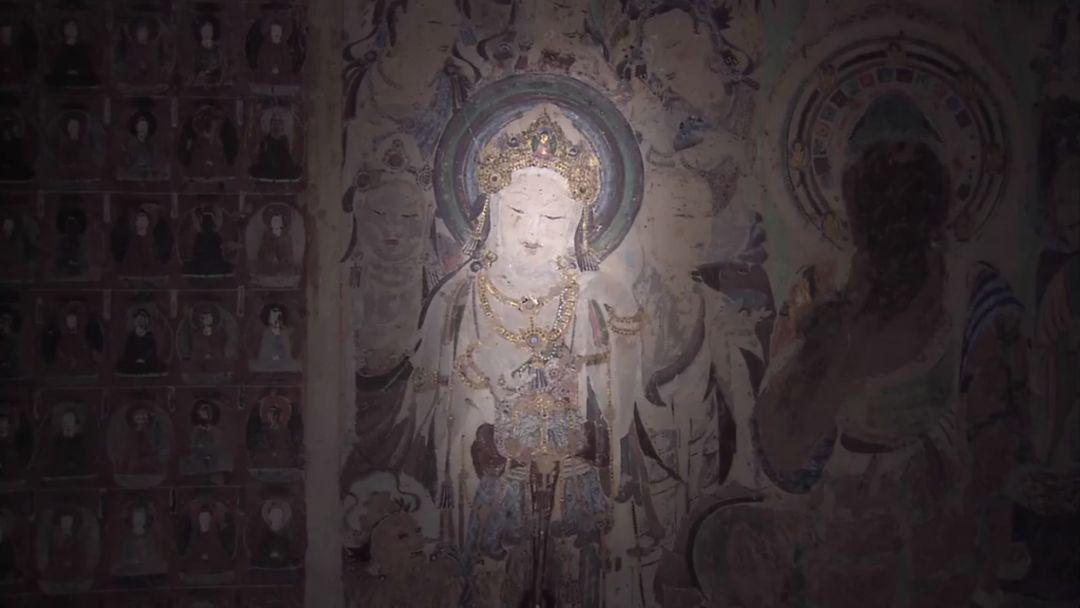 开凿于唐的57窟,被认为是表现唐代繁荣最好的洞窟,又被称为"美人窟".