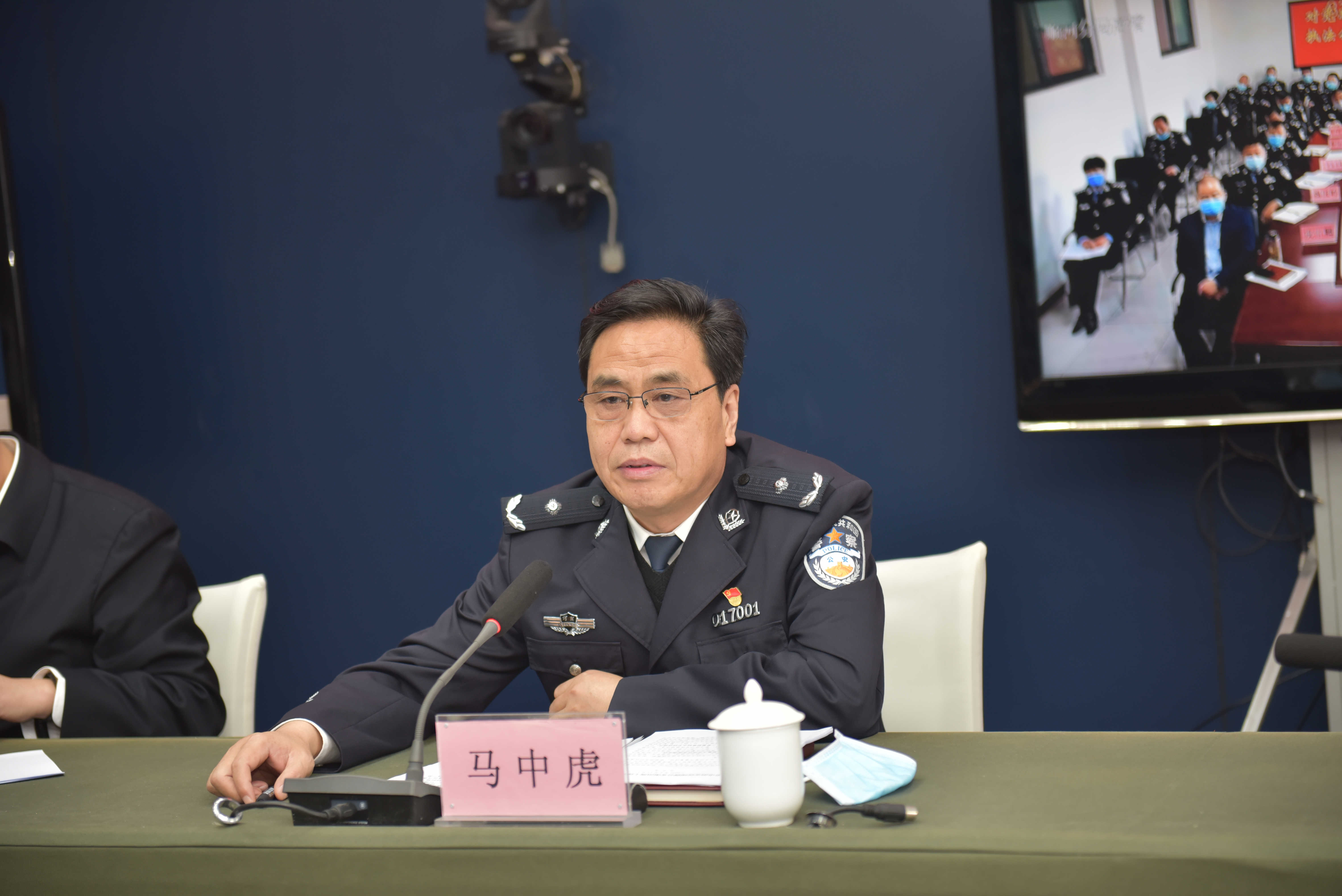 马中虎指出,2019年全市公安机关治安系统忠诚履职,担当作为,特别是在