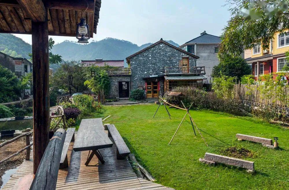 日(本周六)下午1:30洞桥状元直播间我们准时见end文:夏渔图:富阳洞桥