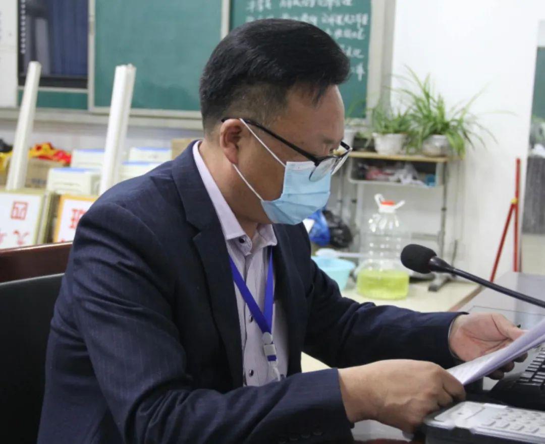 用爱护航——荥阳二中复学纪实