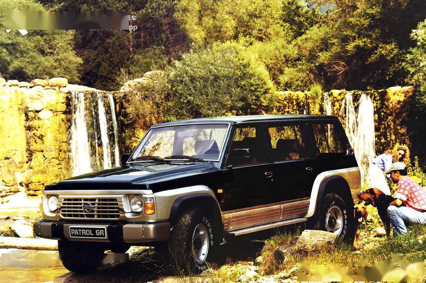 年过30的日产途乐y60被arb点缀出了一副穿越改装风情