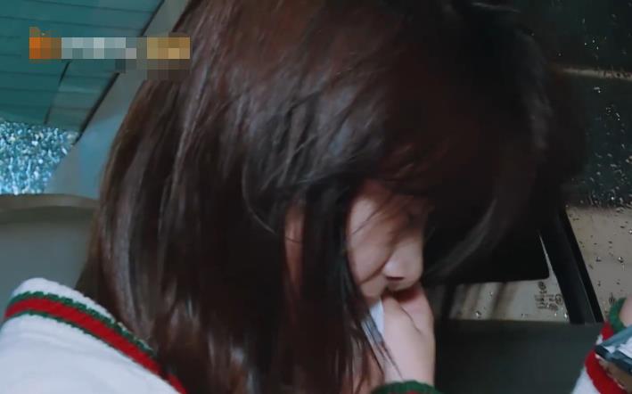 《变形计》迎潮汕校花,回家出租车上卸妆,得知原因难怪要离家!_郑莹佳