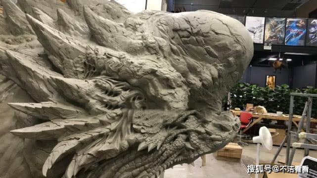 原创龙岭迷窟幕后制作图铁头龙王良心道具头看着就铁