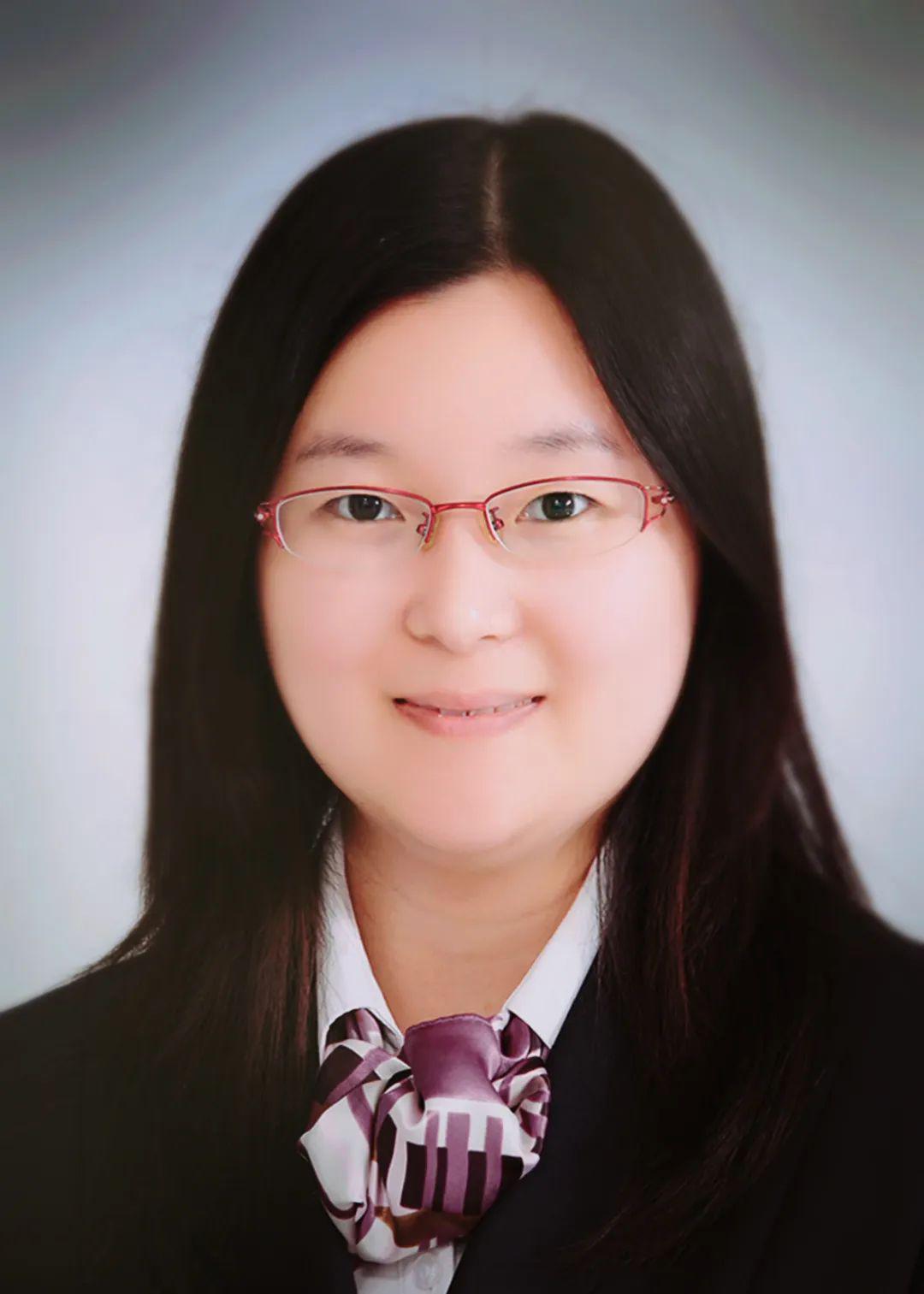 他本身对游戏设计和电竞感兴趣,首席职业指导师傅敏悦给予两点建议