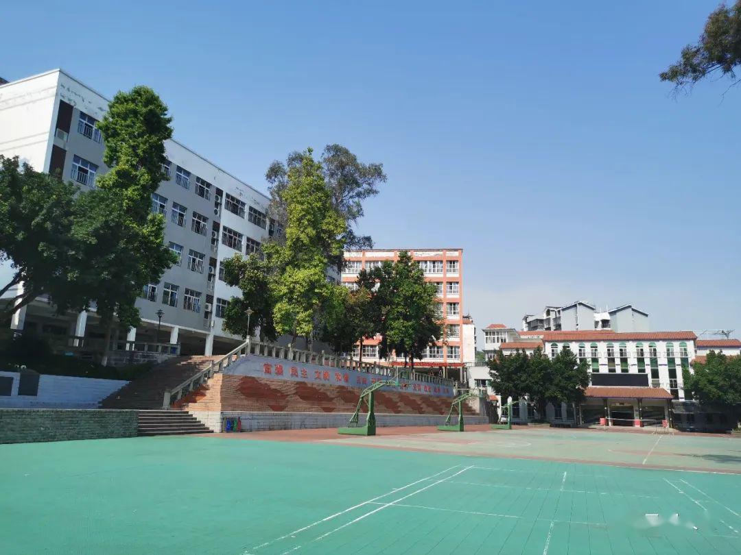 重庆市云阳中学校图片