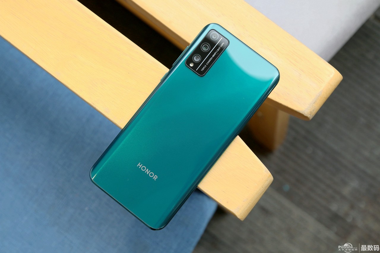 不可多得的轻薄机身荣耀play4tpro登顶千元霸主我看行