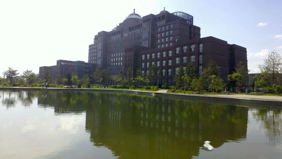内蒙古大学蒙古学院排名我们先看2020年内蒙古大学历史学考研成绩排名