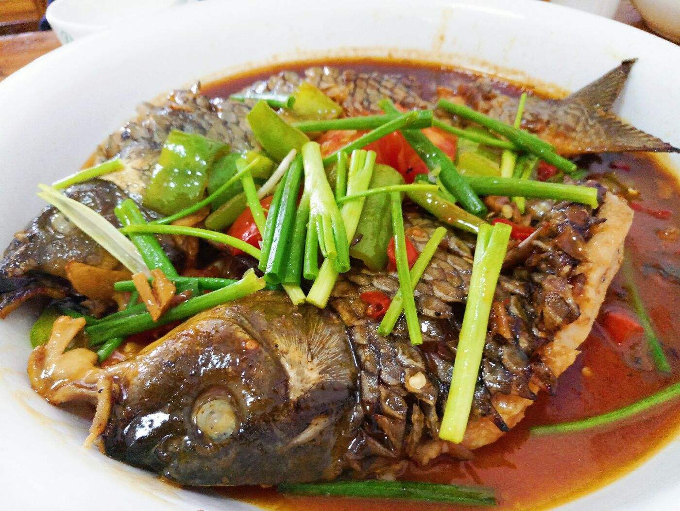 广西最好吃的啤酒鱼香酥鲜嫩不吃不知道一吃五碗饭