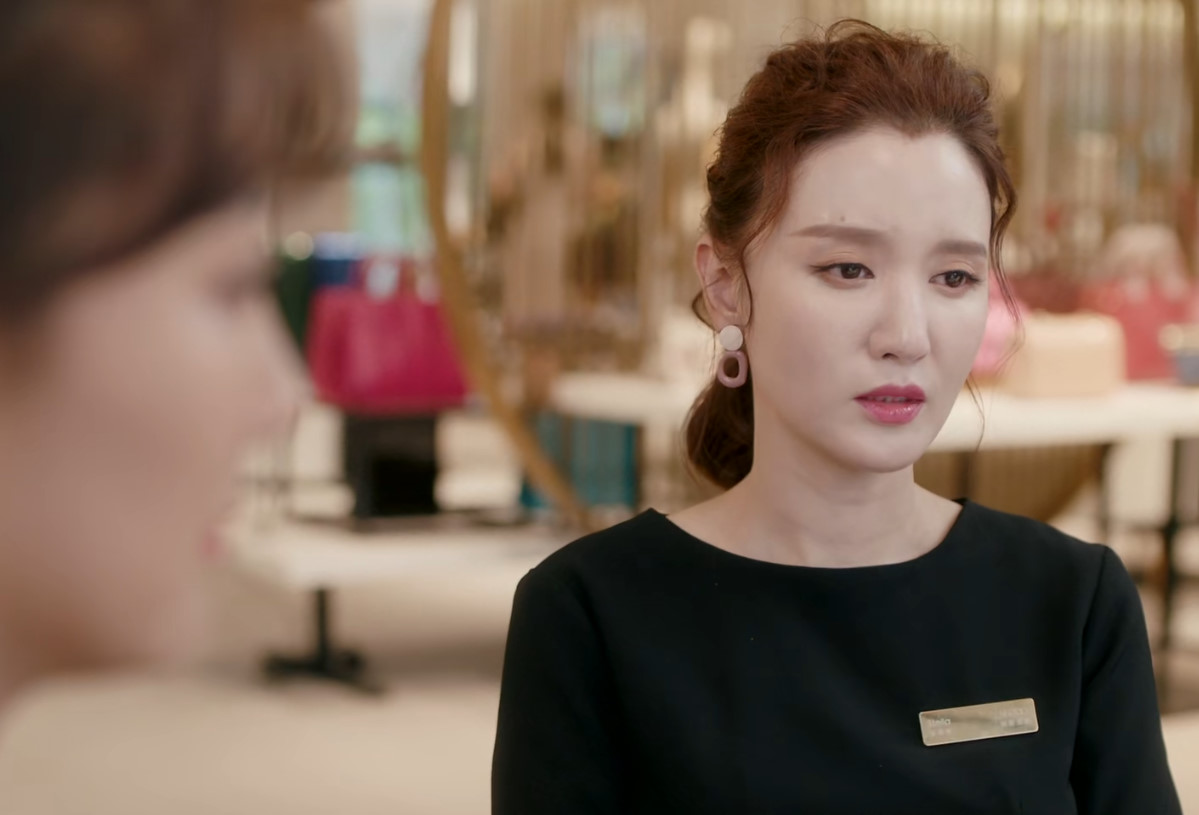 安家张承承孩子生父出现徐姑姑怒打官司夺回房产跟似锦表白