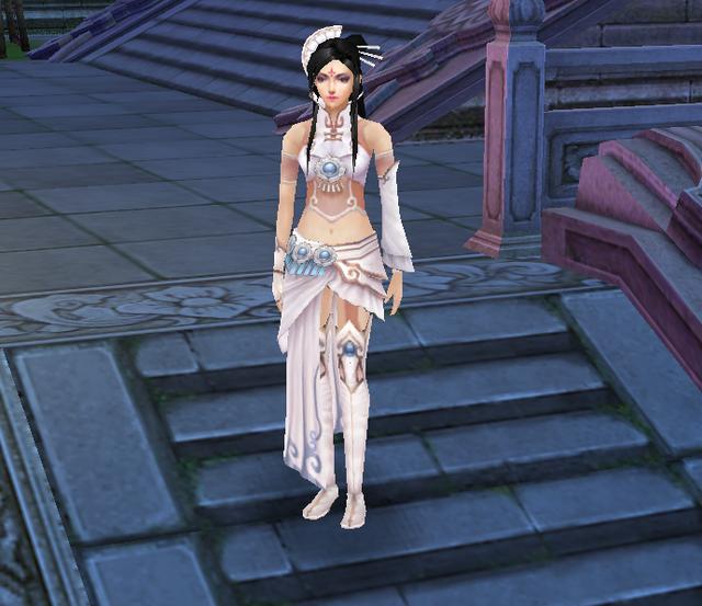 天龙八部:还记得你的第一件时装是什么么?小编的是骷髅战甲!_玩家