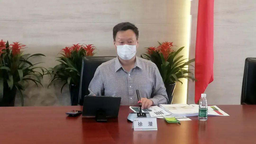 徐潜对任伟理一行表示欢迎,介绍了公司作为国家电投综合智慧能源产业