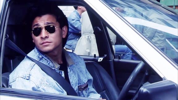 天若有情刘德华胆够大连撞几辆警车这是要干什么大事