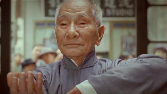 影视老人笑叶问的咏春不正宗叶问不服切磋不料老人才是大师