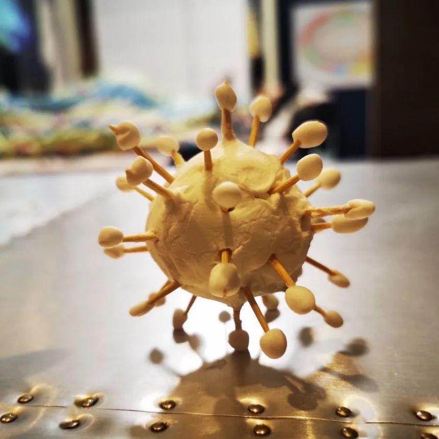 新冠病毒模型粘土图片