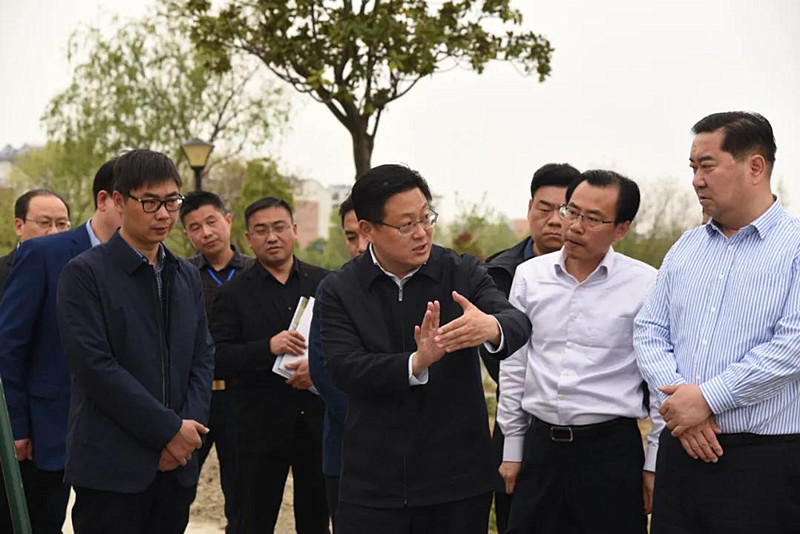 兴化市委常委,常务副市长徐立华,副市长刘忠和市住建局,昭阳街道等