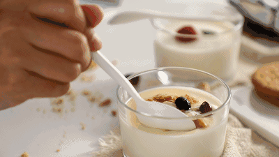 酸奶早上喝还是晚上喝时间不同效果差别竟这么大