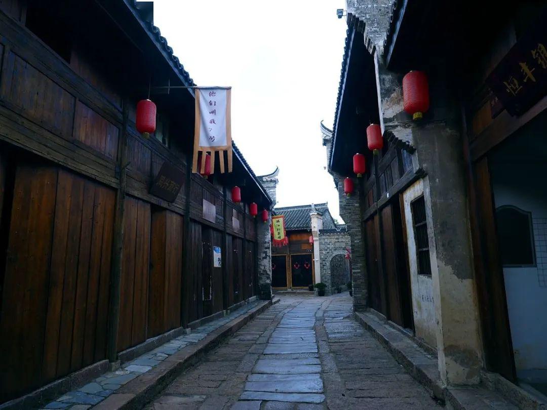 【芯夜听】孔城老街:遗忘的徽派古镇