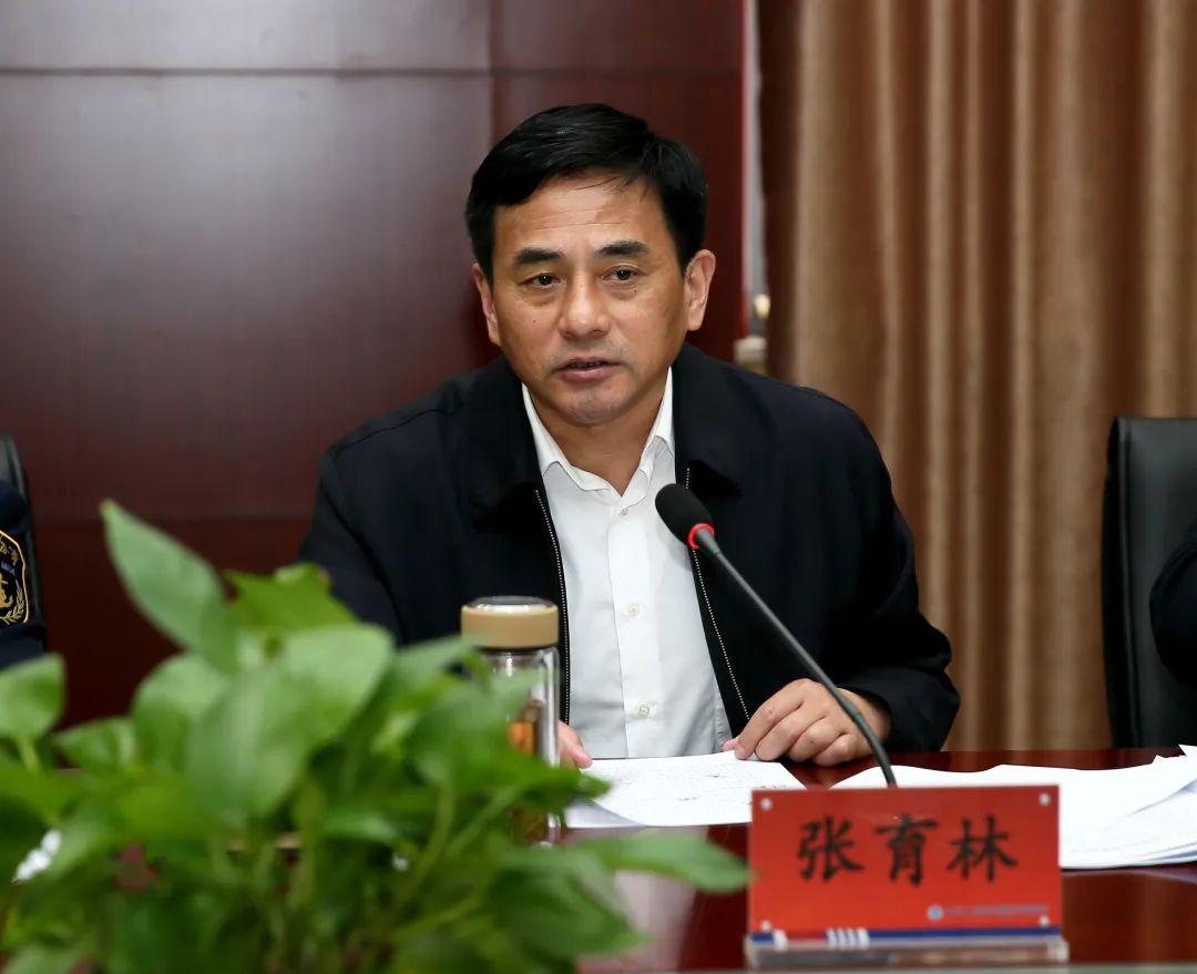 我局王林局长通报了水上(长江)交通运输安全生产专项整治工作情况.