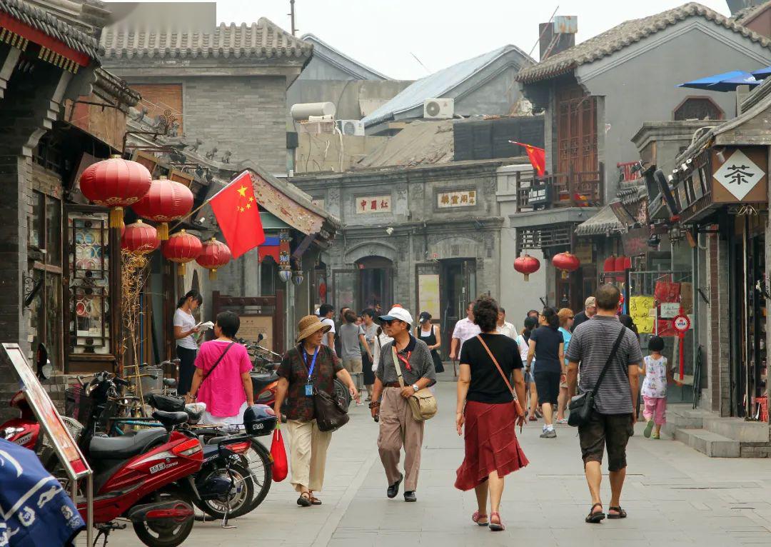 大城市的小街巷藏着原汁原味的市井风情