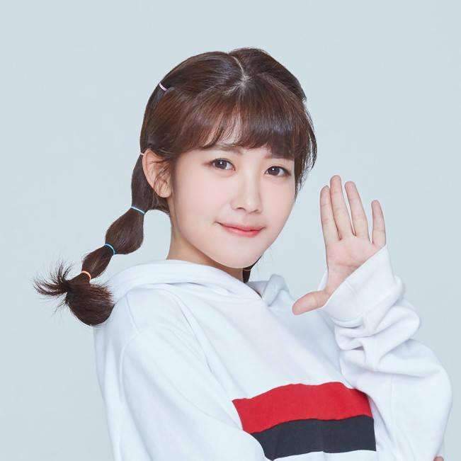 甜心赖美云与靓仔红莲开启"神仙之旅",电竞直播还能这么玩!_虎牙