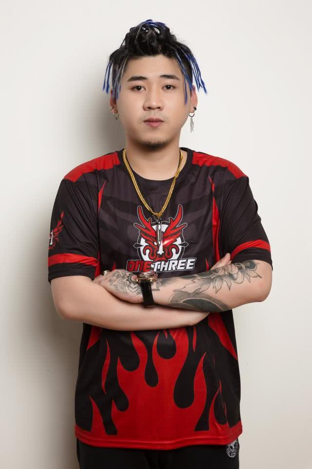 pow和天禄老选手再次集结勾起玩家回忆茄子为dd铺路