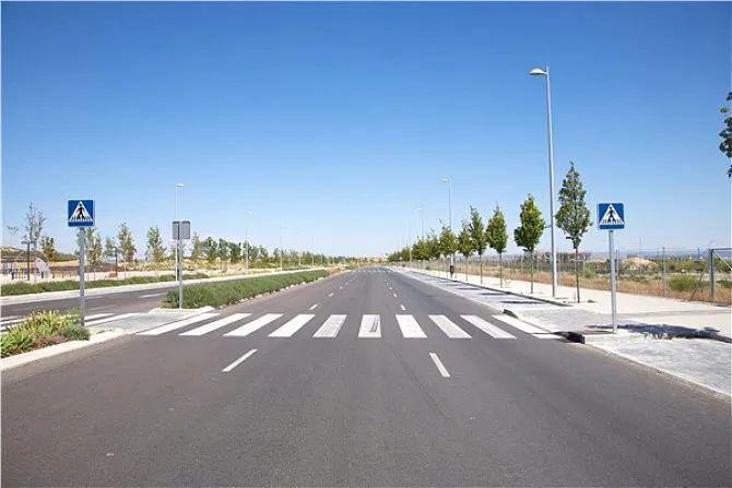 5月1日起实施行人乘车人违反道路通行规定后拒不改正处二十元罚款