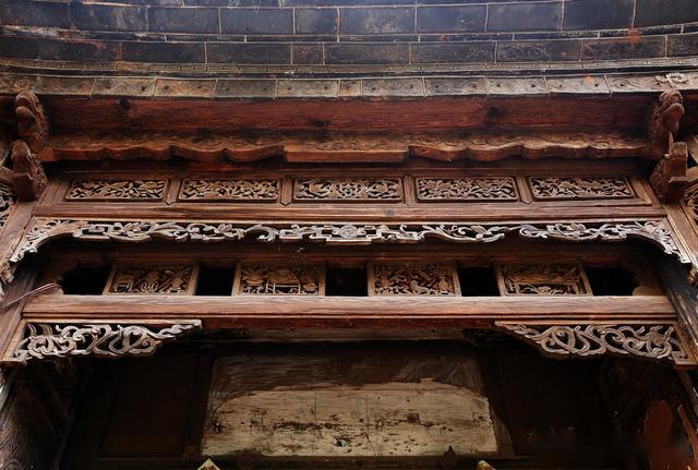 经济基础决定上层建筑,如今诺邓最古老的建筑"万寿宫",就是在元代修建