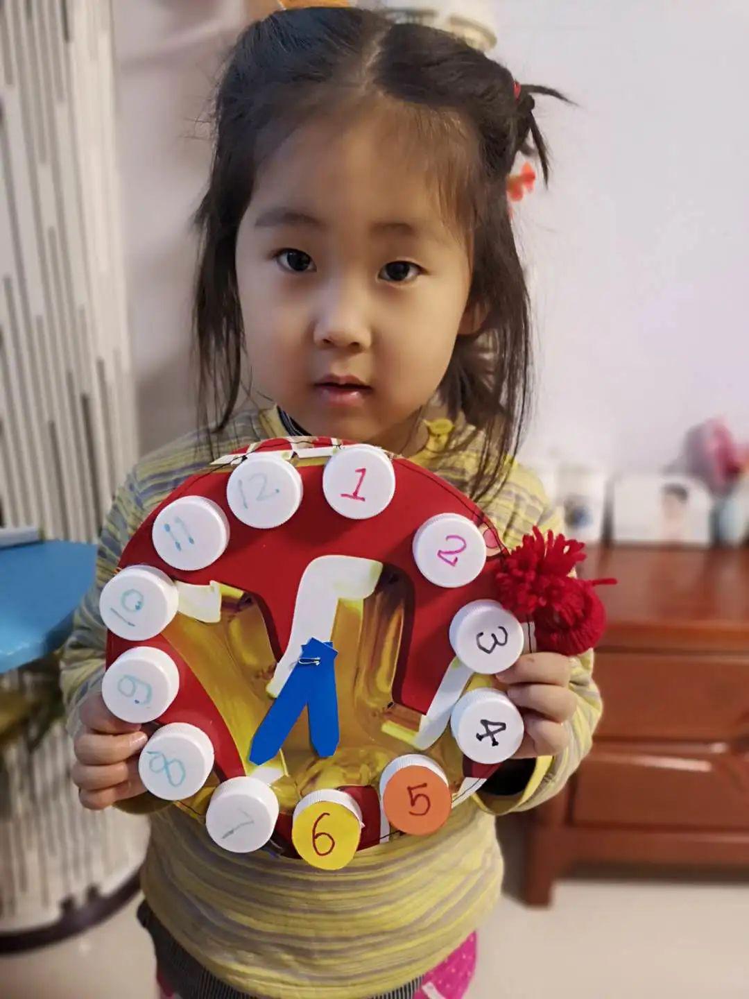 闭关在家且看实幼宝贝解锁瓶盖新玩法