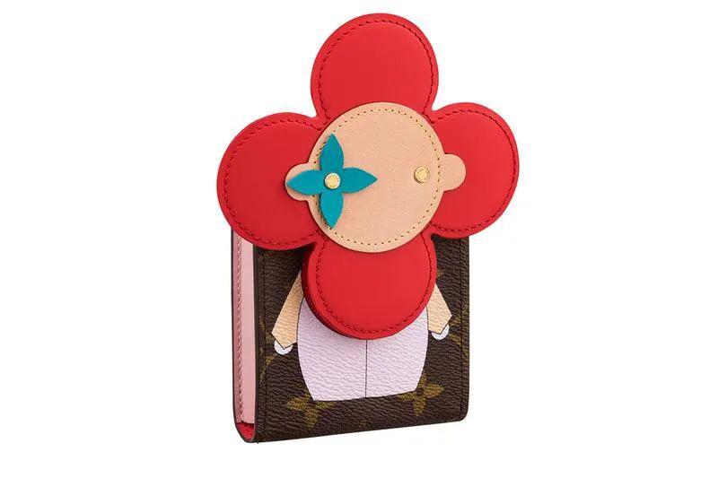 路易威登lv发售42万"桌上足球",1.7万乒乓球拍,3800元扑克牌~!