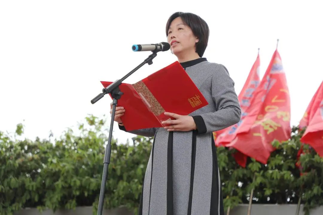 不负韶华圆梦青春长月2020届中考誓师大会