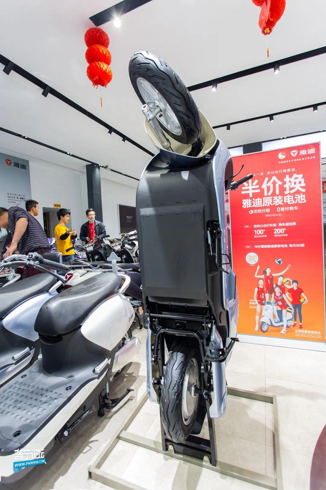 点击查看大图雅迪电动车大品牌可信赖,雅迪专利ge高能超静音电机,启动