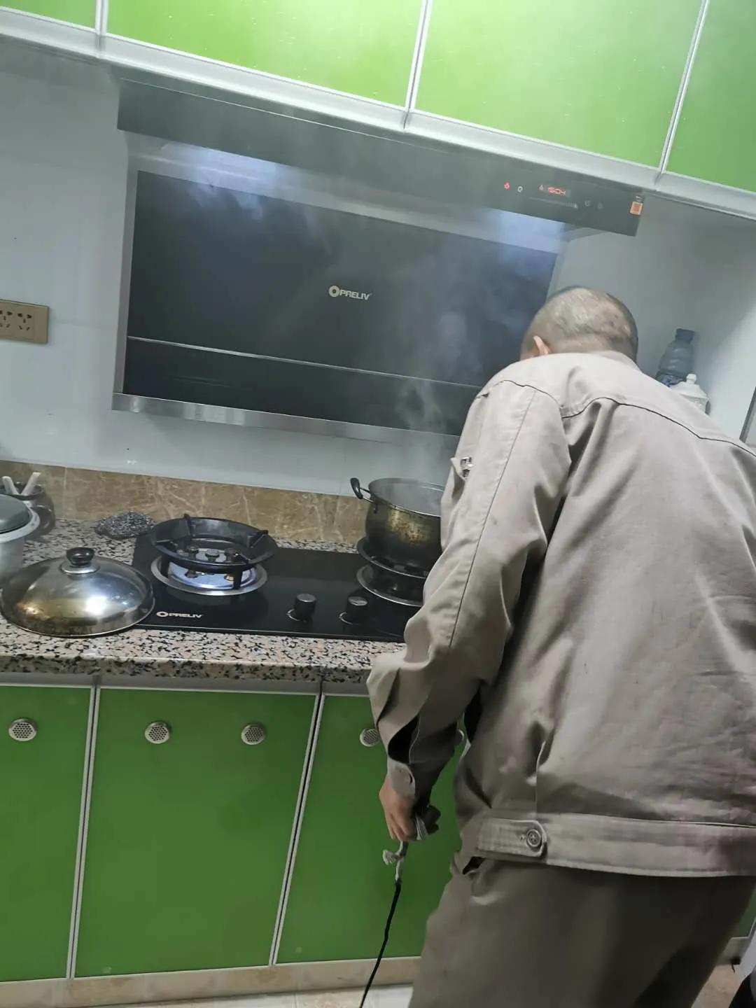 原创【社区安全】业主炖菜离家,盛世华城管理处迅捷安全灭火