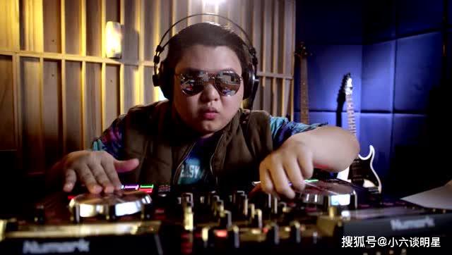 喊麦是什么最形象解释来了歌词表面华丽无比其实毫无内涵营养