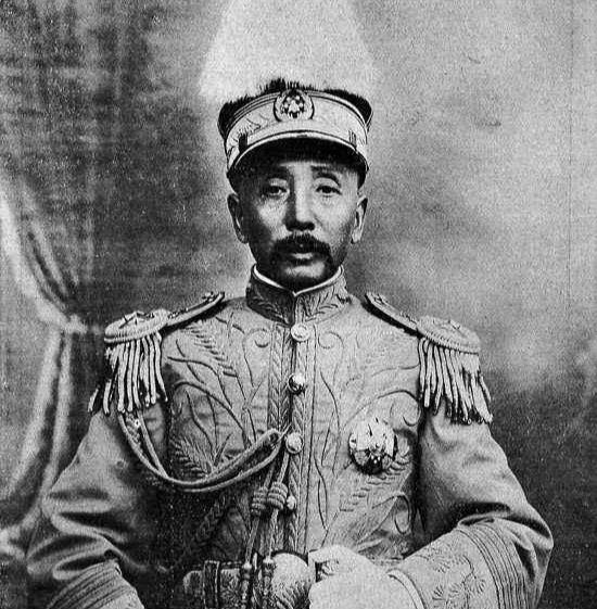 段祺瑞欠日本5亿,张作霖还是担保人,要债的要不到钱,只能自杀谢罪