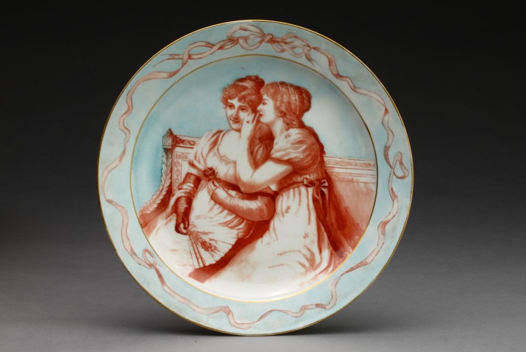 european porcelain欧洲瓷器02图:故宫博物院定窑白釉刻花卉纹梅瓶宋