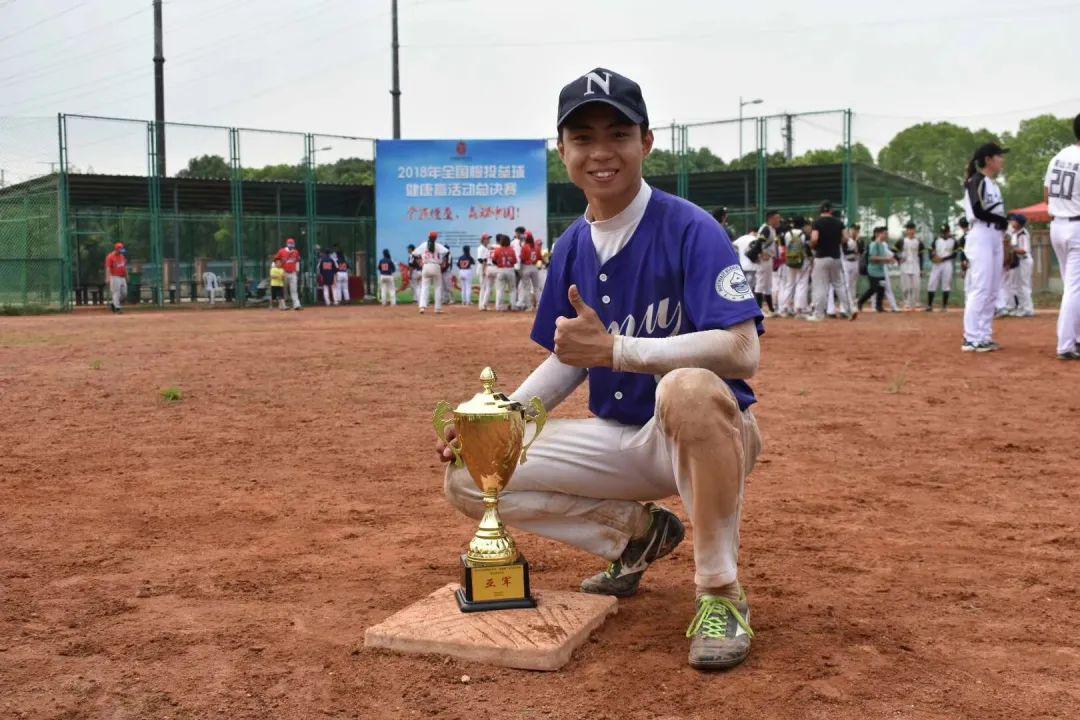 全国舞蹈优秀节目和中国艺术展赵楠参加央视春晚和庆祝祖国70华诞演