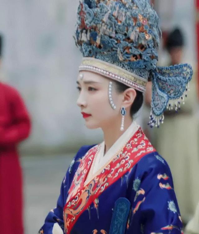 历史上的曹后与张妃是典型的贤后宠妃,赵祯的真爱