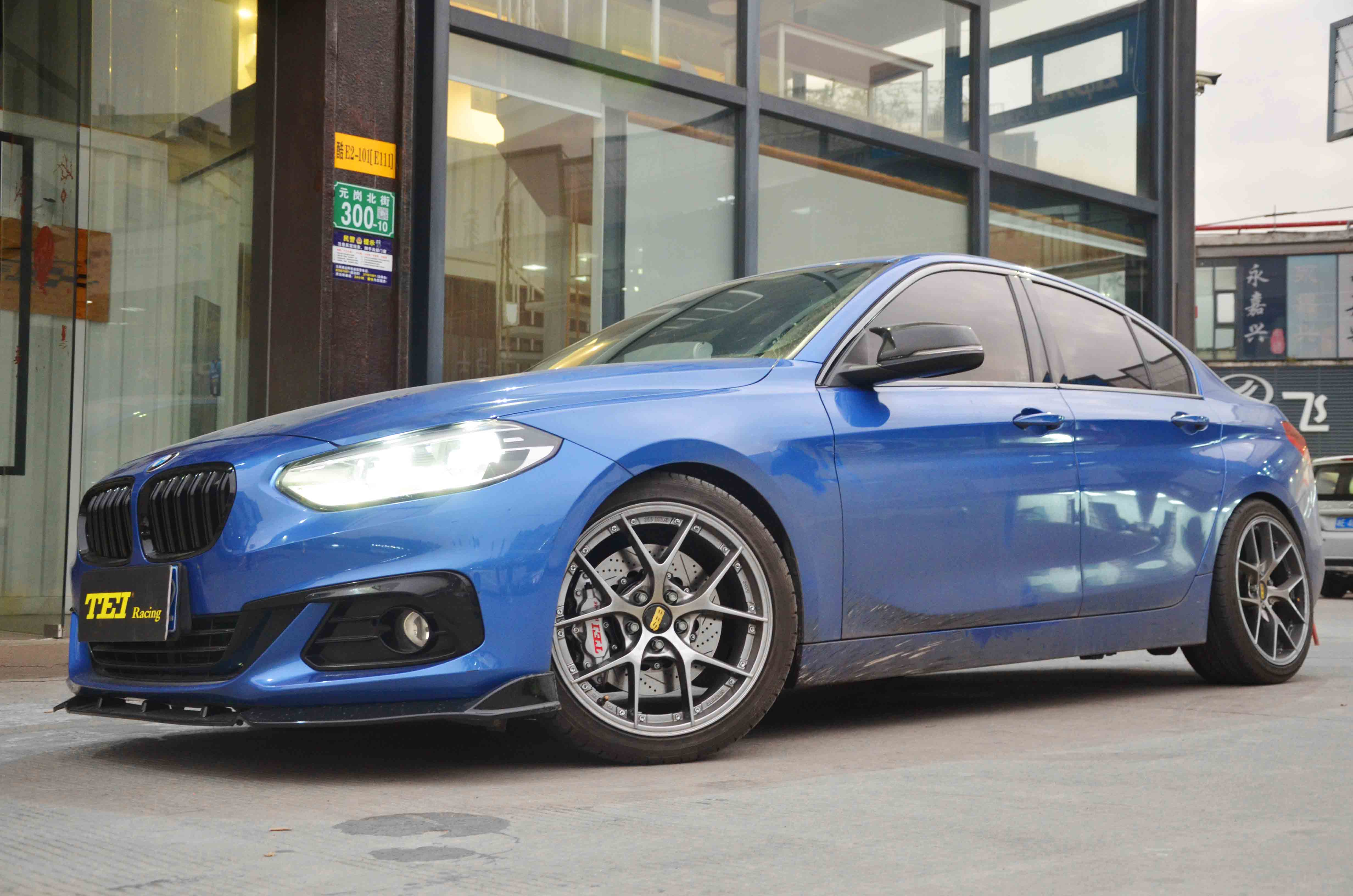 宝马1系118i改装tei racing p40s刹车套件