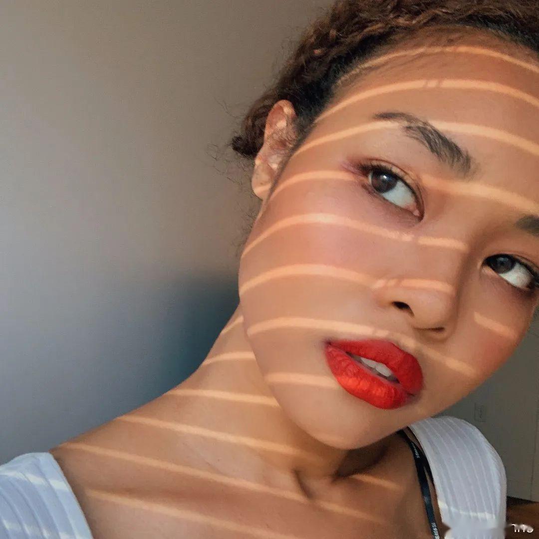 中非混血遭遇恶评惨不忍睹却红上热搜超辣造型的她不配中国女团吗