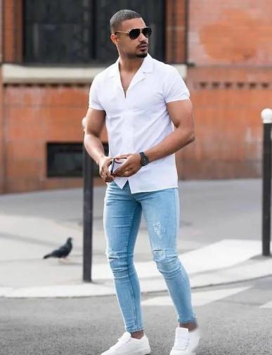 男士衬衫里面应该穿背心吗