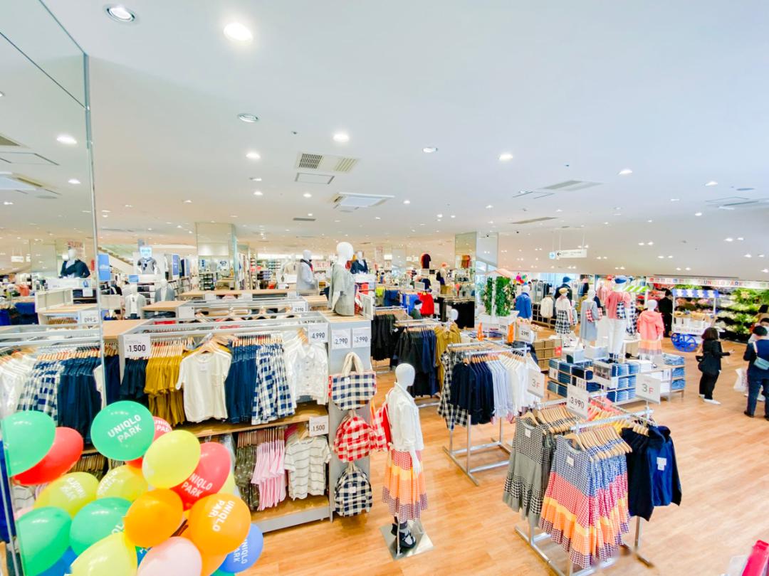 优衣库开了家新旗舰店,简直就是大型主题公园!_儿童