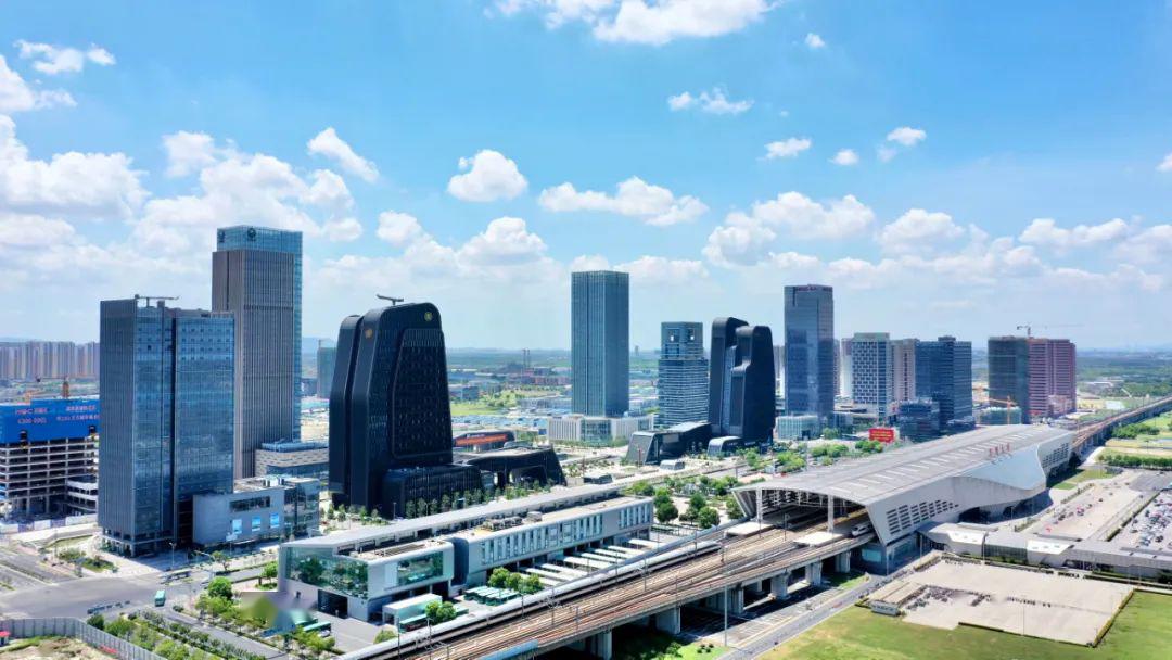 开跑!苏州高铁新城主要路段将实现无人环卫清扫!_智能