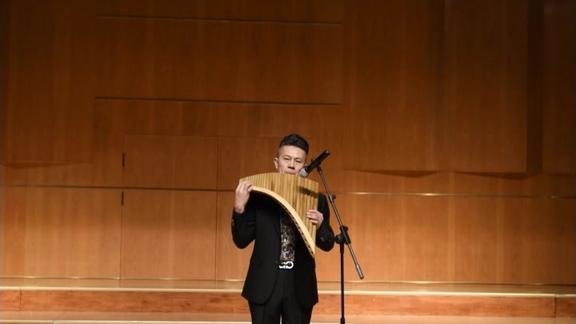 排箫独奏残月感谢刘洋老师倾情演出