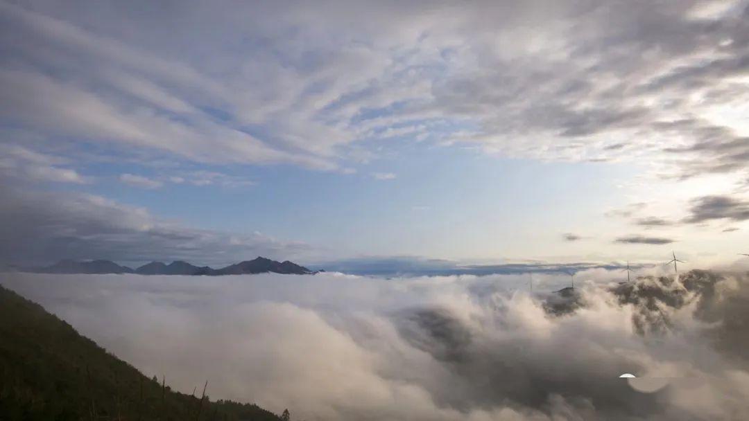 霞洞浮山岭图片