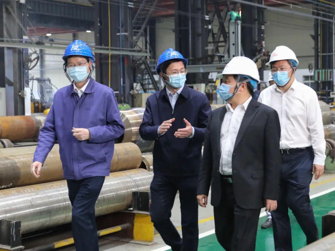 四川省委常委常务副省长罗文到东方锅炉调研指导工作