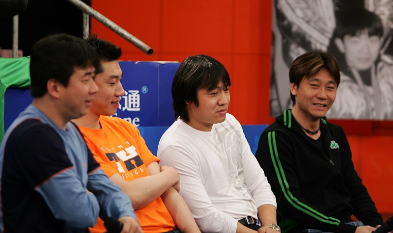 他是国安留洋德国的急先锋,却没多少人关注,退役后已投身青训_周宁