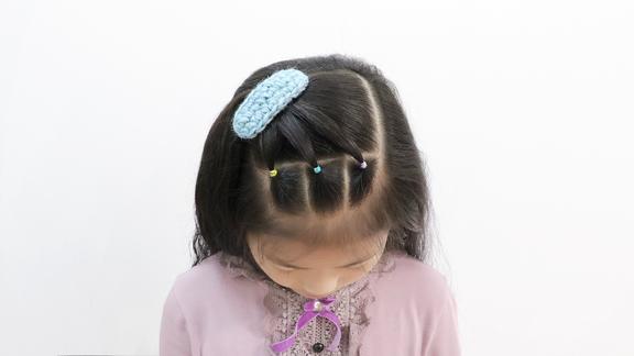 简单可爱的儿童发型发量少和头发不太长的宝贝都适合