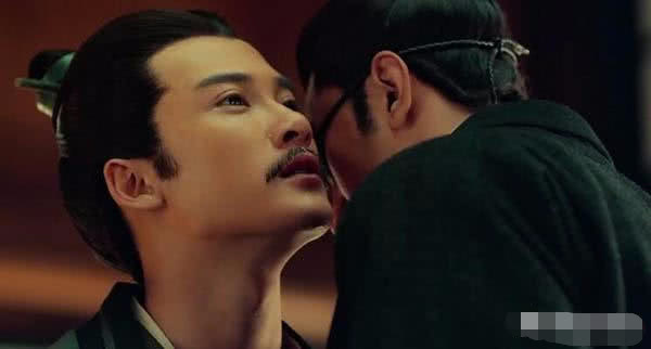 书上记载,司马师的眼睛从小就有痼疾,一直没有治好过,是打仗的时候震