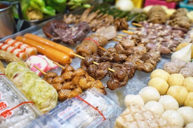 来台湾吃海鲜,必到基隆夜市,连生蚝都有一个手掌那么大!_美食