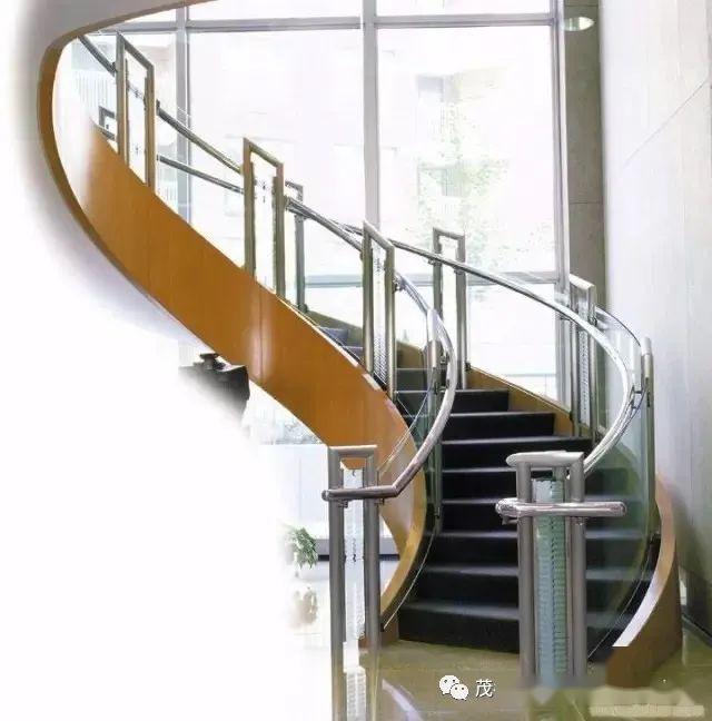 楼梯扶手安装全过程图片